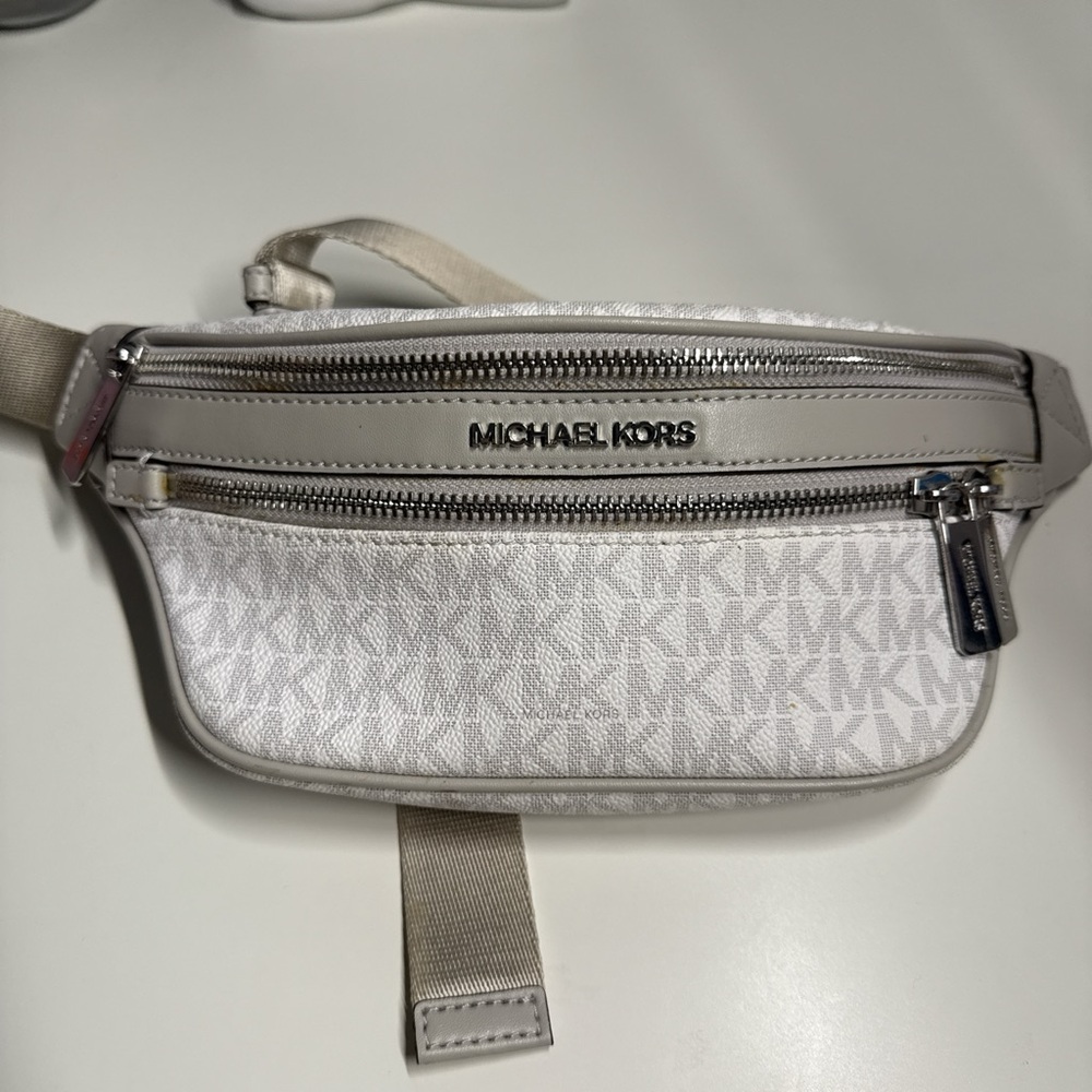 Michael Kors Gray and White Fanny pack